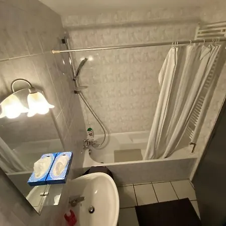 Prive 2 Pieces 42m Proche Centre *